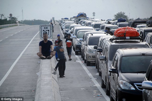 Wapres JK: Pemerintah Minta Maaf atas Korban Tewas Mudik Lebaran 2016